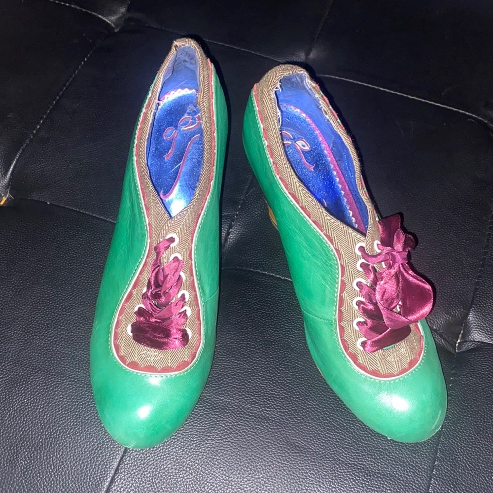 IRREGULAR CHOICE Backlash Heels